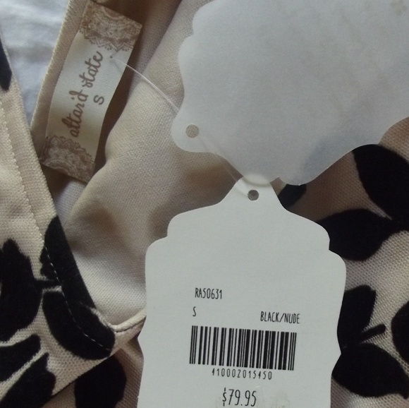 Altar'd State dress - Picture 2 of 7